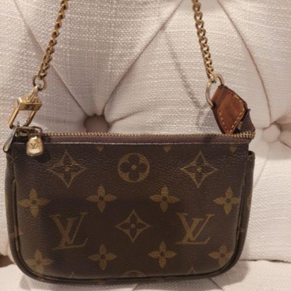 Authentic Louis Vuitton Mini Pochette Shoulder Bag